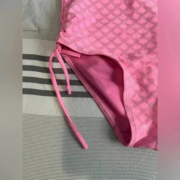 Bmagical by btween Girl Swimsuit(Size 10) - Picture 6 of 6